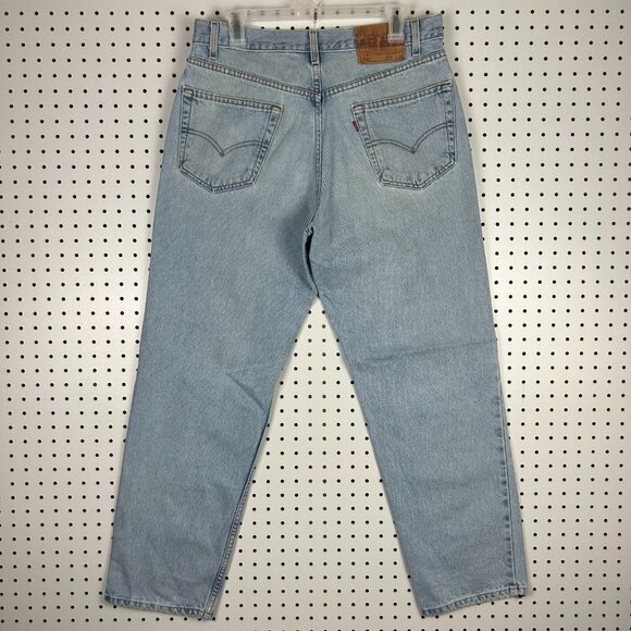 Levi's 550 Relaxed Fit Light Wash Mom Jean 32x30 Colombia Vintage 90s Distressed - Picture 1 of 8
